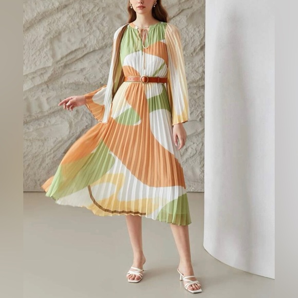 MOTF Premium Elegant Multi Color Pleated Bell Sleeve Dress - Picture 2 of 6